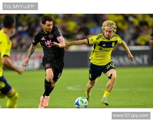 巴塞罗那神锋梅西斩获欧冠金靴，创历史纪录引热议