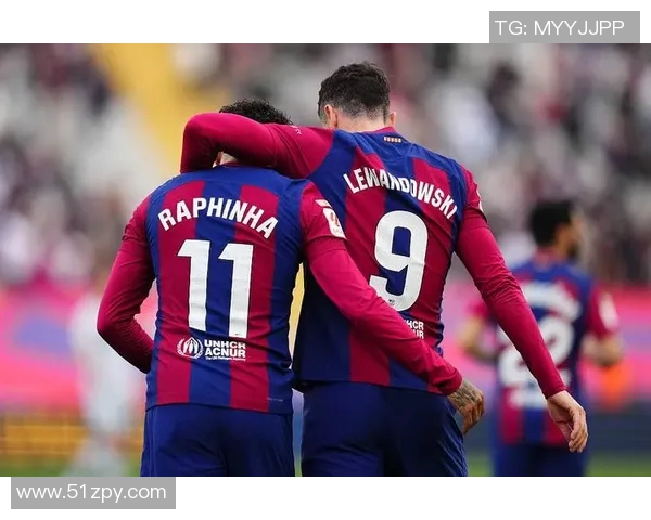 巴塞罗那足球俱乐部官方确认签下新内锋,引发球迷狂热讨论 巴塞罗那足球俱乐部官方确认签下新内锋,引发球迷狂热讨论