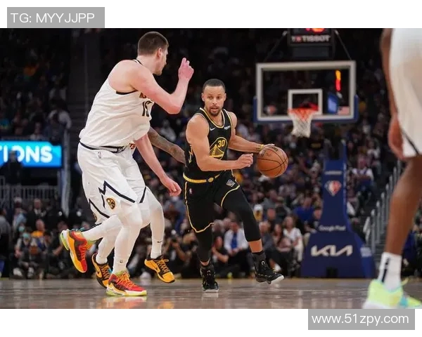 扳平去年砍30+汤普森暴走41分!勇士大胜掘金取4连胜