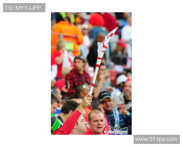 荷兰队对阵英格兰队：激情碰撞，两国球迷齐声助威