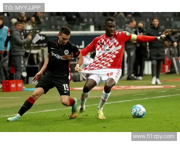 科隆主场争平法兰克福,德甲积分榜前景堪忧 科隆主场争平法兰克福,德甲积分榜前景堪忧