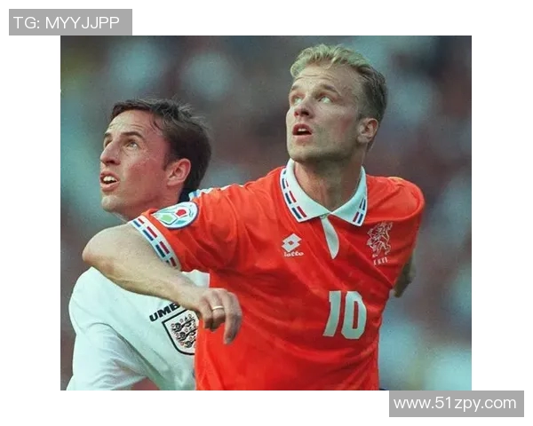 荷兰队对阵英格兰队，英格兰队主帅：我们会继续努力，未来更值得期待