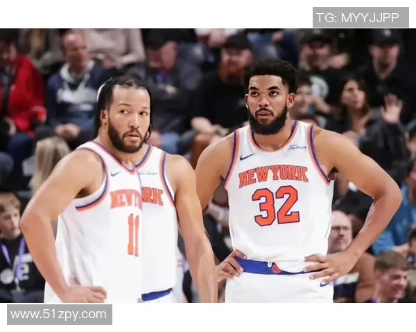 尼克斯客场惜败篮网遗憾收场：一场扣人心弦的对决