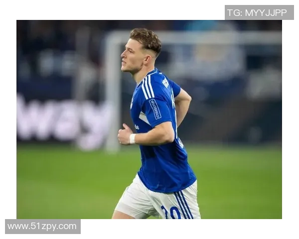 沙尔克04球员受伤离场，无缘赛季关键战役!